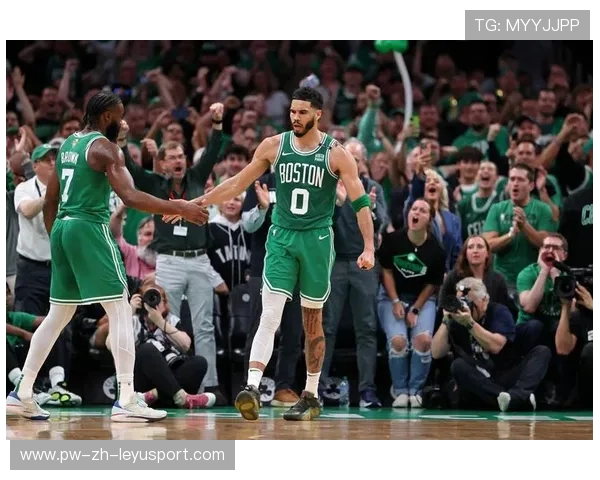 塔图姆处理关键球，波士顿凯尔特人信号明确